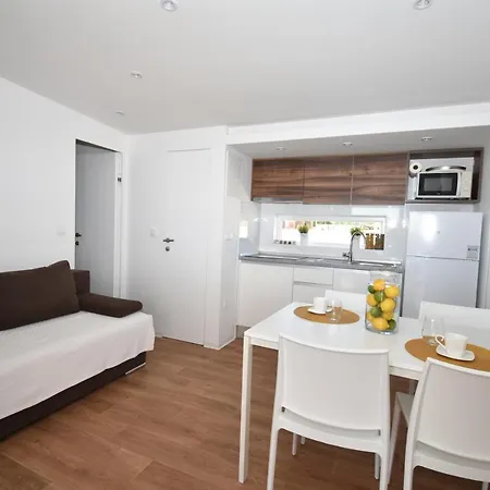 Renjeland Feriehus Šibenik